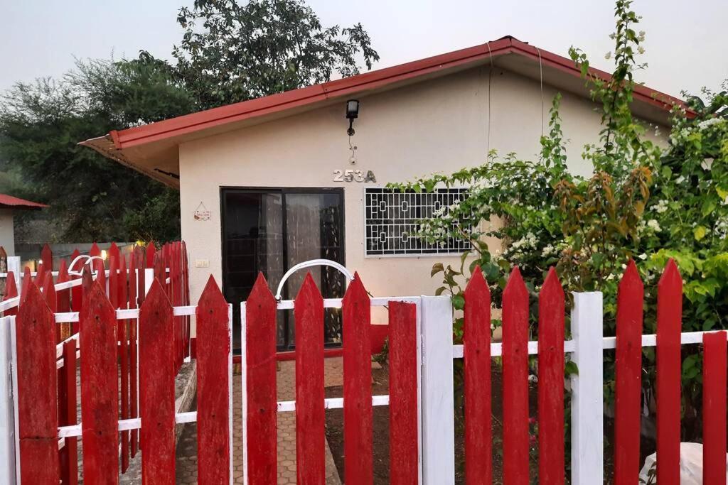 Joy Cottages - Premium Chalets, Vacation Home Rentals Карджат Экстерьер фото
